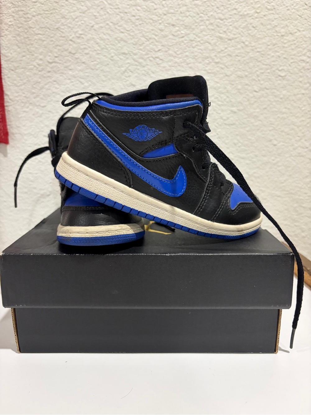 Jordan 1 Mid (TD) Nike Black/ Hyper Royal/ White High-Top Kids Sneakers